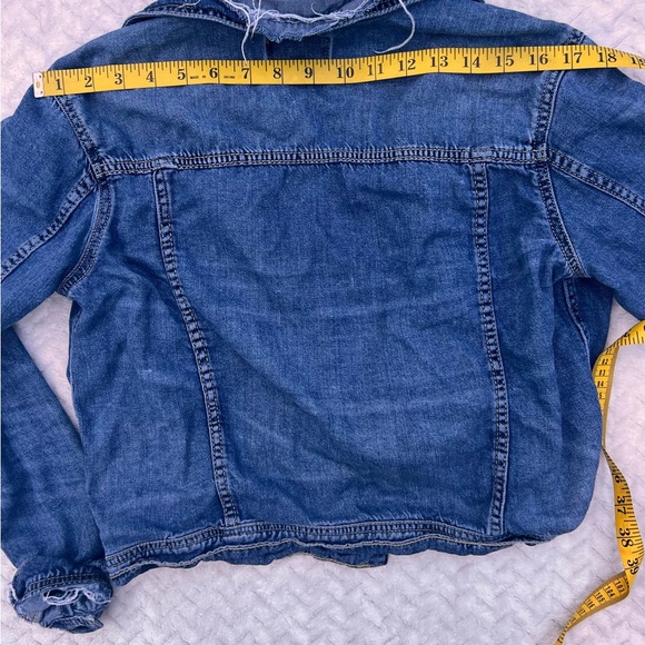 AEO Y2K Distressed Denim Women’s Medium Blue Jean Summer Jacket Normcore - Picture 7 of 11